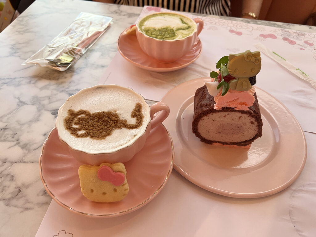 cafe-hello-kitty-bebidas